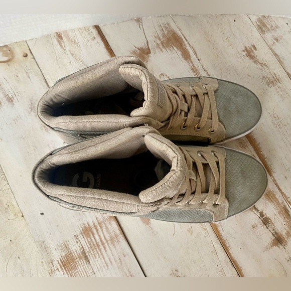 G by GUESS hi-top sneakers GGOPALL 12 womens sz 10 shoes gray tan streetwear EUC - Picture 4 of 14